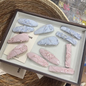 กิ๊บติดผมผ้าปักเลื่อมสไตล์<span class=keywords><strong>เกาหลี</strong></span> สีชมพูและสีฟ้า - Product Image 1
