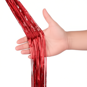 Strisce Metalliche Rosse Scintillanti per Decorazioni Natalizie e Feste, Lunghezza 3 Metri - Product Image 1