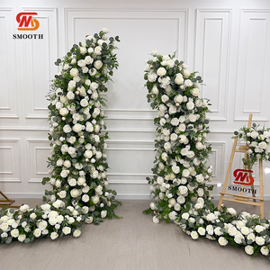 Elegante Camino de Mesa con Arreglo Floral Blanco y Verde, Decoración Floral para Pasillo de Escenario, Hilera de Flores de Rosa de Seda Artificial - Product Image 1