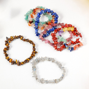 Bracelet irrégulier en perles de gravier Quartz dégringolé Bracelet <span class=keywords><strong>pour</strong></span> femmes Vente en gros naturel améthyste fluorite cristal puces - Product Image 5