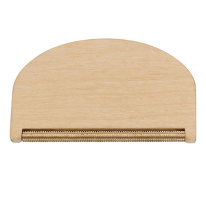 Removedor de pelusas de madera con cuchilla de acero inoxidable para ropa de lana, diseño portátil - Product Image 1