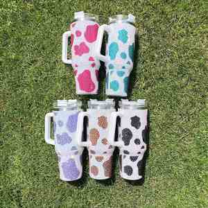 แก้วกาแฟแบบสุญญากาศขนาด 40 ออนซ์ ลายวัวนมช็อกโกแลต ประดับคริสตัลและเพชรเต็มใบ พร้อมฝาและหลอด - Product Image 2