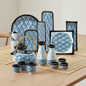 Juego de Vajilla Cuadrada de Cerámica Pintada a Mano con Diseño de Olas Marinas, Estilo Japonés, Retro, de Lujo Ligero, con Acabado Bajo Esmalte, Sostenible - Product Image 4