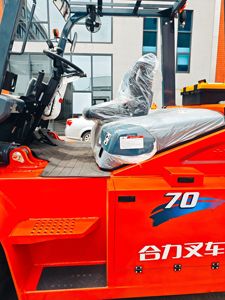 Carrello Elevatore Diesel a Combustione Interna 4x4 Fuoristrada 5 Tonnellate con Forche Usato Ricambi Autocaricanti a Propano Cinese - Product Image 6