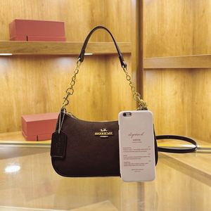 2025 Model High-quality PU Material Vintage Fashion <b>Cross</b>-body Bag Adjustable Shoulder Strap Portable Zipper Can Be Carried Hand - Product Image 3