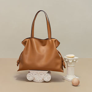 Hot selling women's fashionable shoulder <b>bag</b>, large capacity handbag, women's genuine leather tote <b>bag</b> - Product Image 2