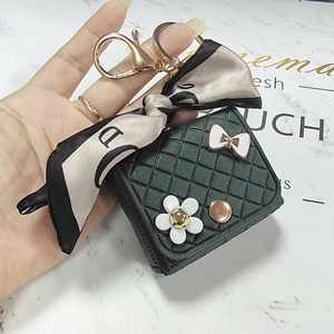 Luxury Leather Zinc Alloy Simple Circle <b>Mini</b> Keychain <b>Bag</b> for Earphone Case & Coin Purse Durable Airpods Holder - Product Image 5