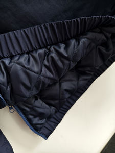 Veste Homme Coupe-Vent Bomber en Nylon Personnalisée <span class=keywords><strong>Anorak</strong></span> Oversize Demi-Zip Matelassée à Capuche avec Poche Kangourou OEM Fermeture Éclair Latérale Rétro - Product Image 4