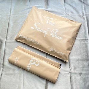 Bolsas de Envío de Plástico Personalizadas con Logotipo Impreso, Color Albaricoque Brillante, Impermeables y Resistentes a Desgarros, para Tiendas en Línea - Product Image 4