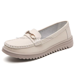 Autumn New Style Cowhide Leather Women's <b>Soft</b>-Soled With Non-Slip Cowhide Soles Slip-on Comfortable Mom <b>Shoes</b> - Product Image 5