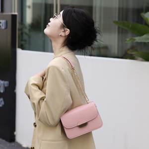 Borsa a tracolla in vera pelle di alta qualità per donna Logo personalizzato stile <span class=keywords><strong>semplice</strong></span> con chiusura a cerniera sotto il braccio funzione di sospensione - Product Image 5