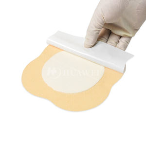 แผ่นปิดแผลซิลิโคนรูปทรงดอกไม้ พร้อมขอบนุ่ม ติดแน่น สำหรับแผลกดทับบริเวณกระดูกก้นกบ ปลอดเชื้อ ได้รับการรับรองมาตรฐาน CE - Product Image 4