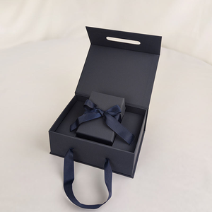 <b>Magnetic</b> closure rigid <b>gift</b> <b>box</b> flip top <b>gift</b> <b>box</b> rigid <b>box</b> with fabric handle luxury <b>gift</b> <b>box</b> portable hard <b>gift</b> <b>box</b> - Product Image 3