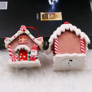Décoration de Noël Yuwei, petite maison lumineuse, cadeau de Noël, maison de conte de fées en argile douce, ornements d'ambiance - Product Image 6