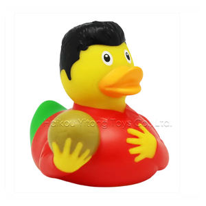 Serie de baloncesto deportiva de PVC personalizada impresa a granel juguetes de baño de bañera de pato de goma adecuados para niños pequeños - Product Image 5