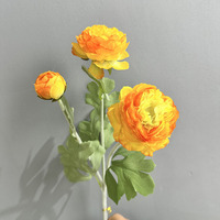 3 Tangkai Bunga Ranunculus Beludru Buatan, Peony Palsu Realistis untuk Dekorasi Rumah, Ruang Tamu, Pernikahan, dan Penataan Studio Foto