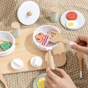 Juego de 18 Piezas de Ollas y Sartenes de Madera Realistas para Jugar a la Cocina, con Estufa de Juguete, Juego de Cocina para Niños Pequeños - Product Image 3