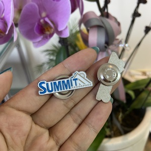 Toptan tasarımcı rozeti sert özelleştirilmiş Metal şirket Logo pimleri mıknatıs manyetik emaye pimleri - Product Image 3