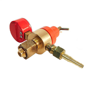 Regulador de Propano Tipo Ruso (G7/8), Válvula Reductora de Presión de Oxígeno y Dióxido de Carbono (G3/4) - Product Image 1