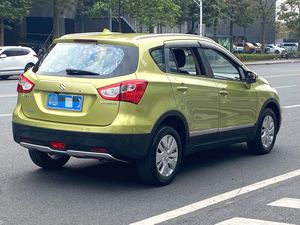 <span class=keywords><strong>Suzuki</strong></span> <span class=keywords><strong>S</strong></span>-<span class=keywords><strong>Cross</strong></span> 1.6L CVT Elite 2014 - SUV Compatto, Efficiente nei Consumi 5.6L/100km, Ben Equipaggiato, Tetto Panoramico, SUV dal Grande Rapporto Qualità-Prezzo - Product Image 4