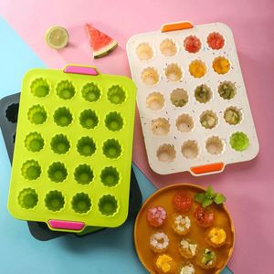 Non-Stick <b>Silicone</b> Cake Mold Grids Flower Shaped for Home <b>Baking</b> of Chocolate Fudge Jelly Cake Pans - Product Image 4