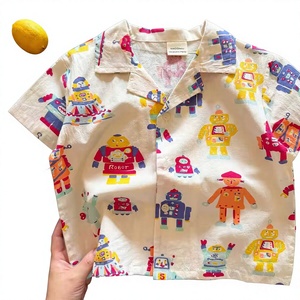 Camicia in cotone morbido per bambini, nuova collezione estate 2026, per maschietti e femminucce, con stampa cartone animato integrale, a maniche corte, con colletto a risvolto, per neonati e bambini. - Product Image 1