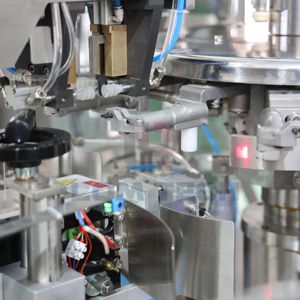 Offre Spéciale automatique multifonction gommeux ours <span class=keywords><strong>Fudge</strong></span> bonbons durs machine de remplissage emballage alimentaire dans des sacs pochettes en plastique et en papier - Product Image 3