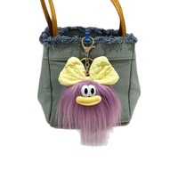 Porte-clés en peluche monstre de dessin animé mignon, doux, durable, écologique, jouet en peluche, pendentif pour sac de voiture, poupée en fourrure moelleuse avec pompon et nœud