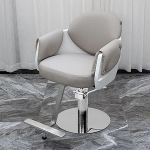 Sillón de Barbería con Base de Acero Inoxidable Plateado, Silla de Fibra de Vidrio Personalizable con Color y Logotipo para Barbería - Product Image 1