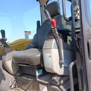 Excavatrice KOMATSU PC78 d'occasion de haute performance avec une capacité de 7,8 tonnes, conçue pour les projets de développement urbain - Product Image 5