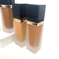 Fond de teint liquide de maquillage naturel imperméable de marque privée fond de teint liquide végétalien longue durée à couvrance totale