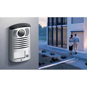 Kit d'interphone vidéo Bticino 364622 filaire 110-240V IP54 pour deux familles - Product Image 2
