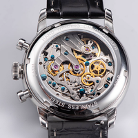 Montres mécaniques sportives en acier, chronographe avec affichage de la réserve de marche, conception d'usine et personnalisation par lots pour la marque des clients