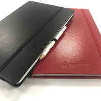 Agenda rigide avec pochette intérieure, logo personnalisé en relief, stylo et fournitures de journalisation