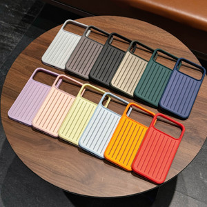 Étui de téléphone de luxe en alliage d'aluminium magnétique givré pour 17ProMax 16pro, design valise, protection intégrale antichoc, style urbain - Product Image 1