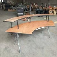 2023 dernière demi-lune style européen conception serpentine forme table de mariage tables à manger en bois pour événement de banquet