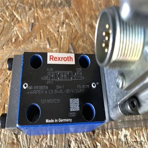 วาล์วไฮดรอลิก Rexroth รุ่น R901382516 4WRPEH 6 C3 B40L 3X V 24F1 วาล์วควบคุมทิศทางสำหรับใช้งานในอุตสาหกรรม - Product Image 5
