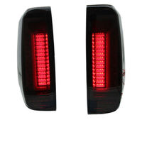 Accessoires de voiture Feu arrière noir ou feu arrière LED transparent pour Navara NP300 Navara D40 2005 - 2014