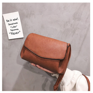 Nouveau Sac à Bandoulière Tendance Printemps/Été 2026, Sac <span class=keywords><strong>Simple</strong></span> pour Femme, Sac Bandoulière Rétro en Cuir Souple Couleur Unie - Product Image 1