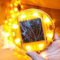 Marqueur routier à LED clignotant solaire LLM-LB-09 en plastique, type œil de chat, étanche IP68, pour la sécurité routière