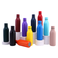 Vente chaude 2L Double Paroi En Acier Inoxydable Tasse Isolé Portable En Plein Air Gym Sports Bouteille D'eau/Bouteille De Café avec Bouchon De Sport