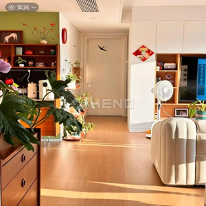 Revêtement de sol en vinyle SPC à clipser pour intérieur, design bois PVC de haute qualité, taille et couleur personnalisables - Product Image 3