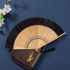 Éventails pliants en soie et bambou chinois faits à la main, originaux, personnalisables pour festivals et fêtes - Product Image 5