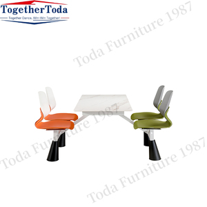 Table de restaurant robuste et chaises en plastique et contreplaqué – Ensemble table et chaises de cantine - Product Image 2