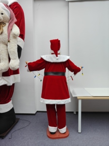 Statuetta Animata Tradizionale a Grandezza Naturale da 180 cm per Cantare e Ballare, con Luci LED Musicali, per Interni, Ideale per le Feste - Product Image 3