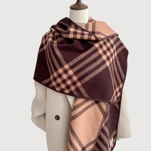 2025 nuevo chal étnico <span class=keywords><strong>de</strong></span> invierno a cuadros para mujer, bufanda cálida <span class=keywords><strong>de</strong></span> cuello occidental, <span class=keywords><strong>Pashmina</strong></span> <span class=keywords><strong>de</strong></span> Cachemira <span class=keywords><strong>de</strong></span> imitación <span class=keywords><strong>de</strong></span> lana <span class=keywords><strong>de</strong></span> Cachemira hecha <span class=keywords><strong>de</strong></span> poliéster - Product Image 1