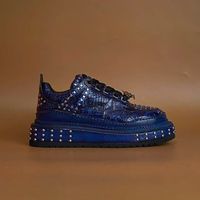 Chaussures Oxford 100 % cuir de crocodile pour hommes – Design gothique punk bleu électrique avec rivets et semelle compensée