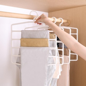 Cintres <span class=keywords><strong>pour</strong></span> pantalons Gain de place Cintres en plastique à 5 niveaux Organisateurs de placard antidérapants et rangement <span class=keywords><strong>pour</strong></span> jupe de pantalon - Product Image 1