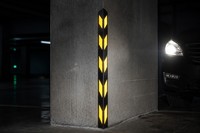 Protection d'angle en caoutchouc vulcanisé réfléchissant haute visibilité pour parking souterrain 800 mm x 100 mm x 10 mm Noir