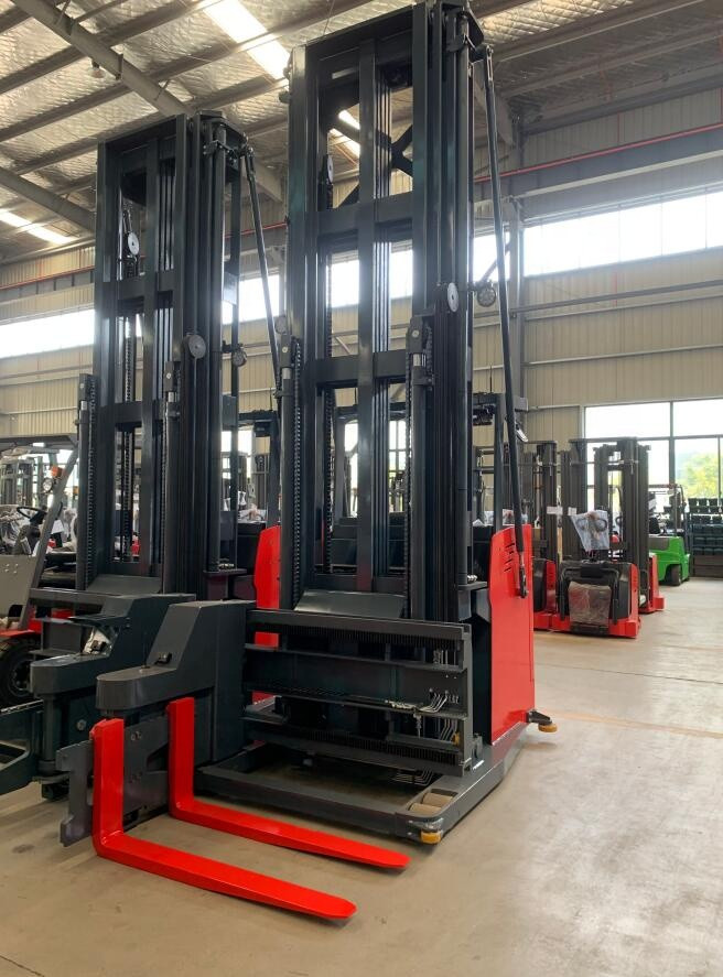 1T 1.5T Stand On 3 Direction Forklift Pallet Stacker Electric For Warehouse